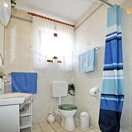 Apartmán Spadici Mit 2 Schlafzimmern 300m Bis Zum Poreč