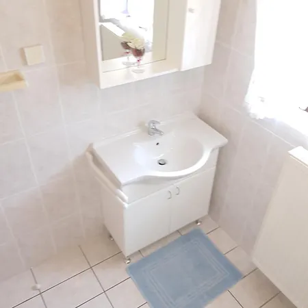 Spadici Mit 2 Schlafzimmern 300m Bis Zum Apartmán Poreč