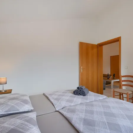 Lejlighed Spadici Mit 2 Schlafzimmern 300m Bis Zum *